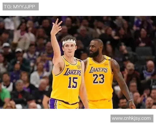 2021年1月13日湖人队内对抗赛精彩回顾与球员表现分析